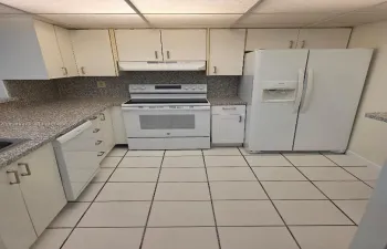 NEW STOVE, 2 DOOR REFRIGERATOR