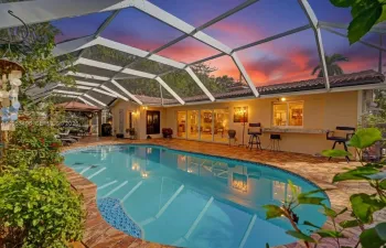 COMPLETELY SCREENED IN POOL / BACKYARD FOR MOSQUITO FREE FUN ALL-NIGHT LONG!!