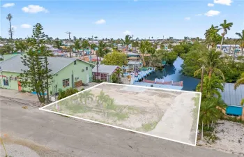 Direct sailboat access, stunning water views, abundant wildlife, and easy access to local amenities, making it the perfect location for your custom home in a vibrant, reemerging island community.