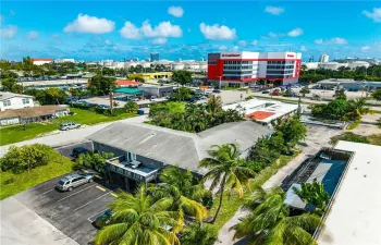 Centrally located off of Andrews Ave near airport