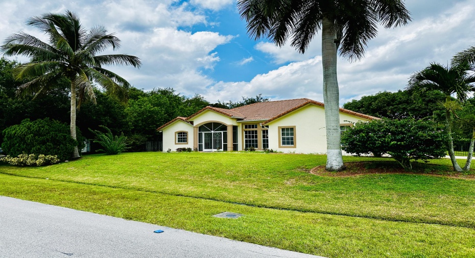 2120 SW Plantation Terrace, Port Saint Lucie, Florida 34953, 4 Bedrooms Bedrooms, ,2 BathroomsBathrooms,Single Family,For Sale,Plantation,RX-10900710