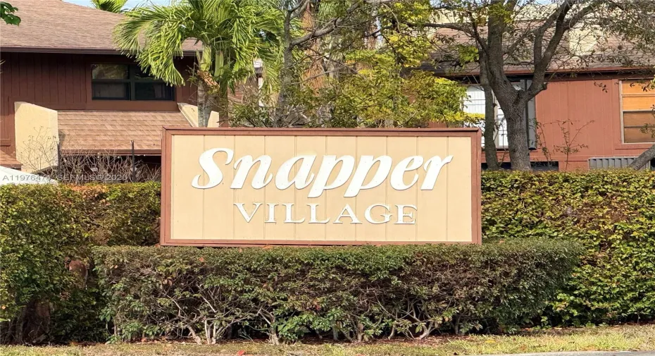 Snapper Village Community Sign View