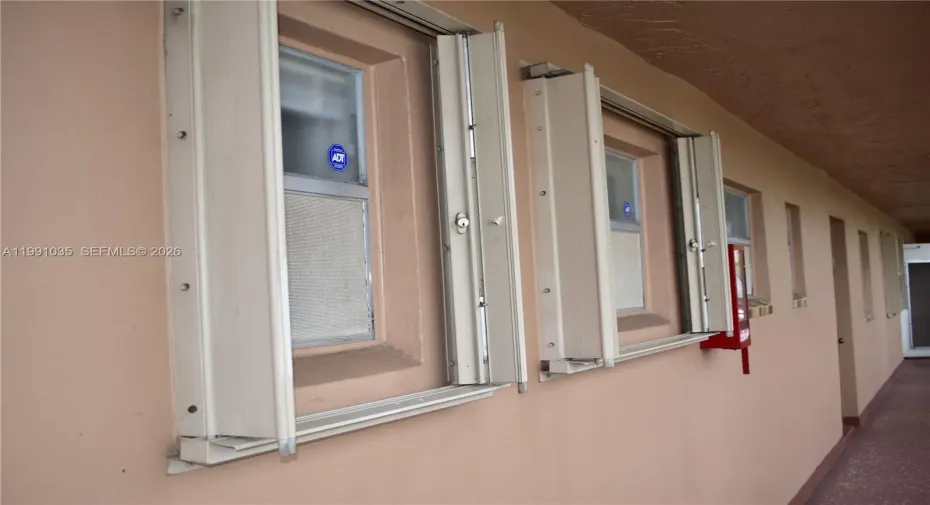 Hurricane protection at front