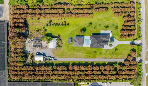 Hacienda Moderna - 7.5 Acres