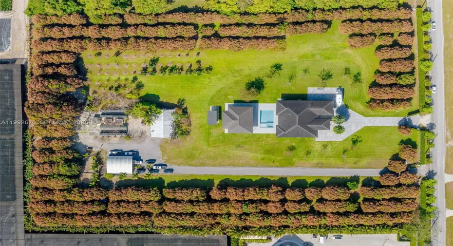 Hacienda Moderna - 7.5 Acres