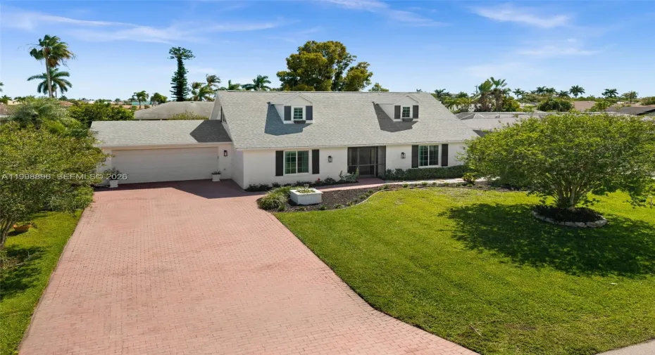 Welcome to 706 SW 51st Ter