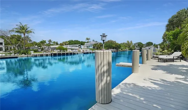 52 of waterfront provides for 42 foot boat.