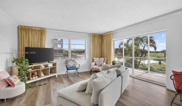 Lots of natural light with this corner unit with water views.