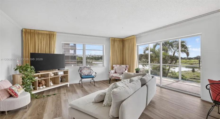 Lots of natural light with this corner unit with water views.