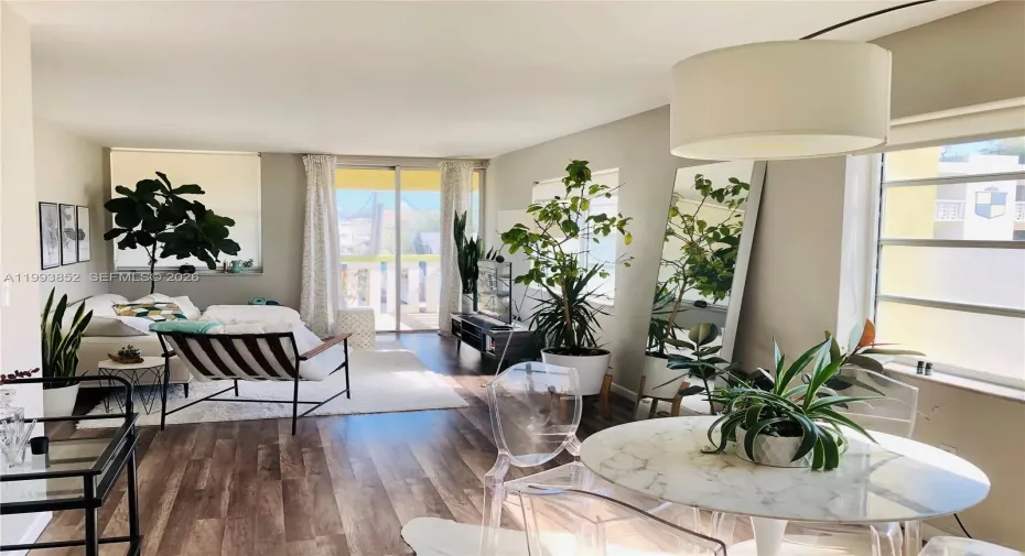 Very bright main room as it's a corner unit