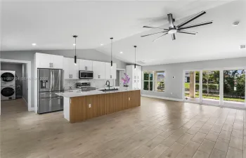 Welcome to your SWFL Paradise in NW Cape Coral!