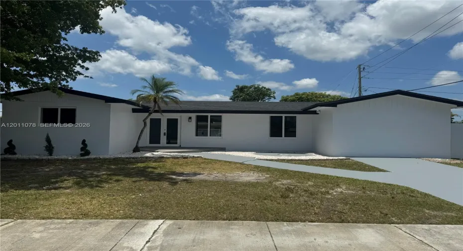 EXTERIOR FRONT 
