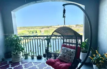 Amazing lake view!