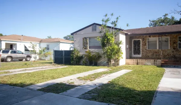 5860 SW 9 St, Unit#A, Miami, FL 33144
