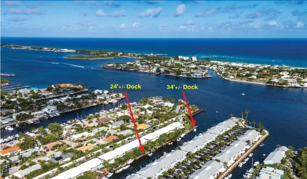 Remodeled Towhouse w/Two Deeded Docks