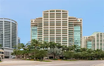 Ritz Carlton Residence Entrance