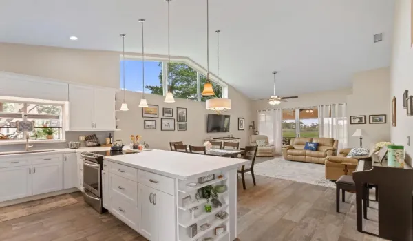Kitchen Family Room