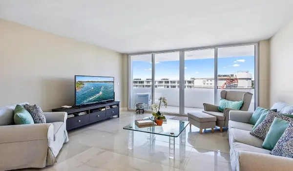 2773 S Ocean Blvd -10