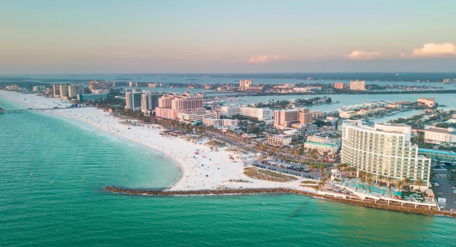 clearwater-beach-adobestock-431618946-jp