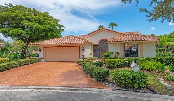 Exterior 4520 Catamaran Cir