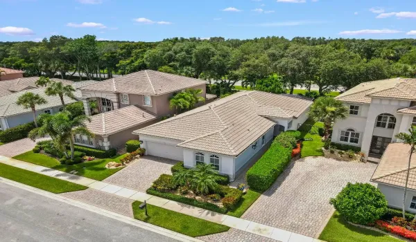 195 Via Condado, Palm Beach Gardens, FL