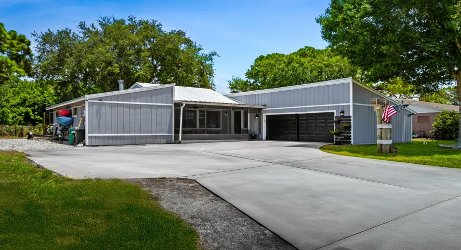 5900 Raintree Trail
