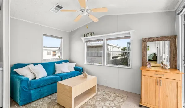 014-12HibiscusDrive-H-BrinyBreezes-FL-33