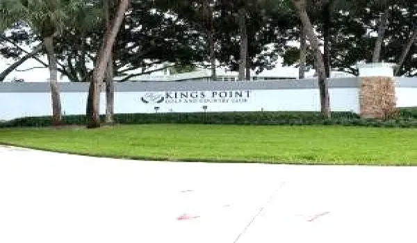 KINGS POINT