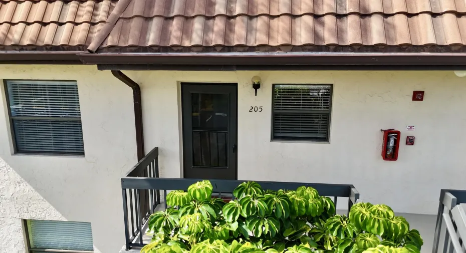 Front_view_3_7214_Golf_Colony_Court_204