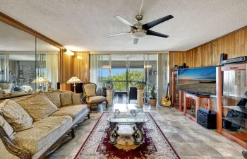 LIVINGROOM WITH BALCONY VIEW