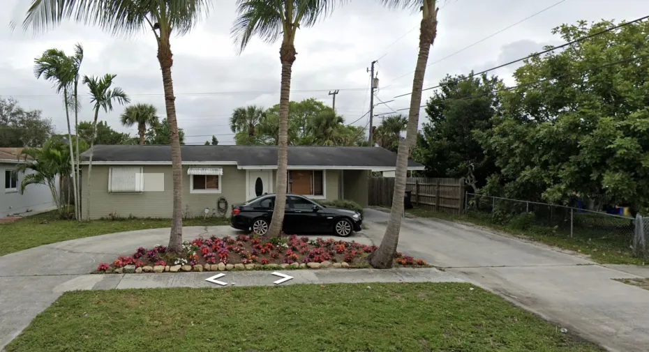 Front of the HOUSE