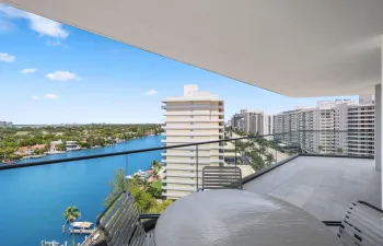 Stunning Intracoastal Views