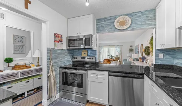 GORGEOUS KITCHEN!