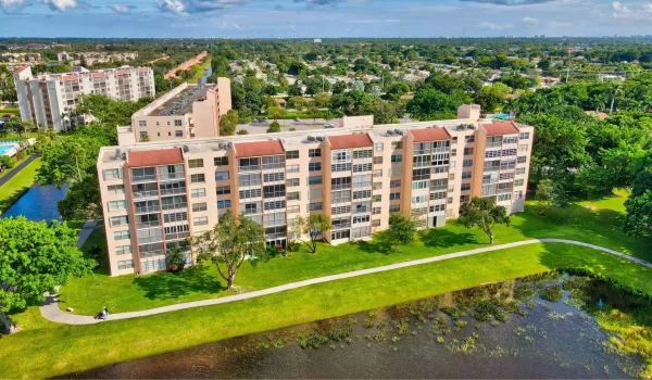 Sixth Floor, Corner unit!