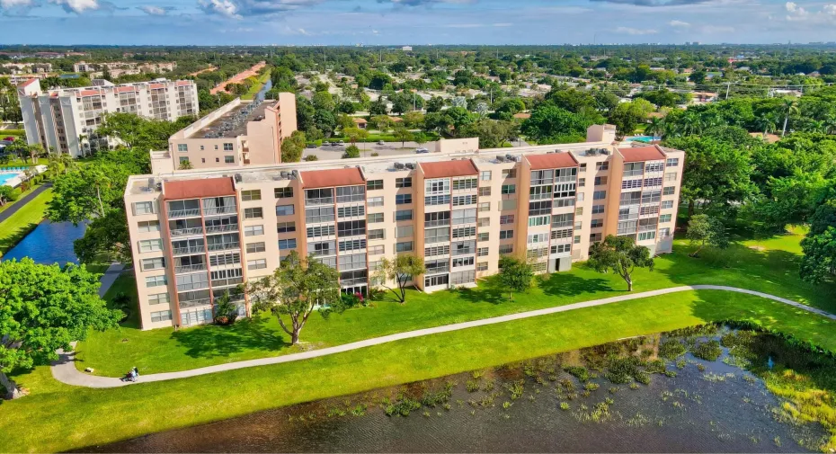 Sixth Floor, Corner unit!