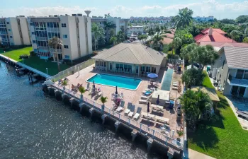 Pelican View of Snug Harbor on the ICW