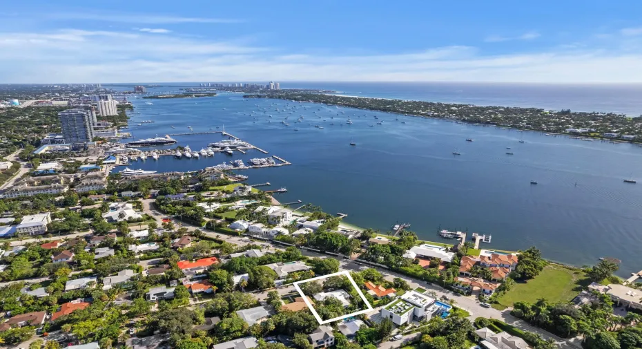 Prime coastal location in Northwood Shores