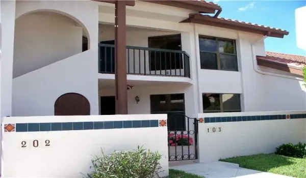 montego front porch