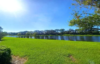 *Lakeview* Renovated 3 BD/ 2Bth + Assigned Covered Parking Space