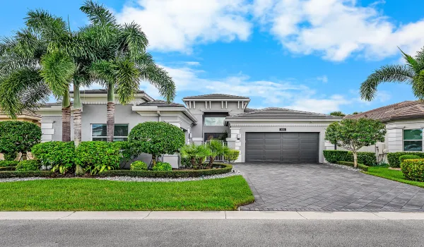 Lushly Landscaped Exerior