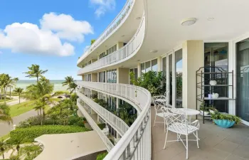 100 Royal Palm Way(1)