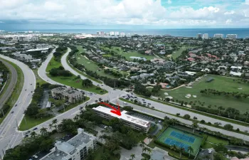 100_Royal_Palm_Way_201_Aerial_06