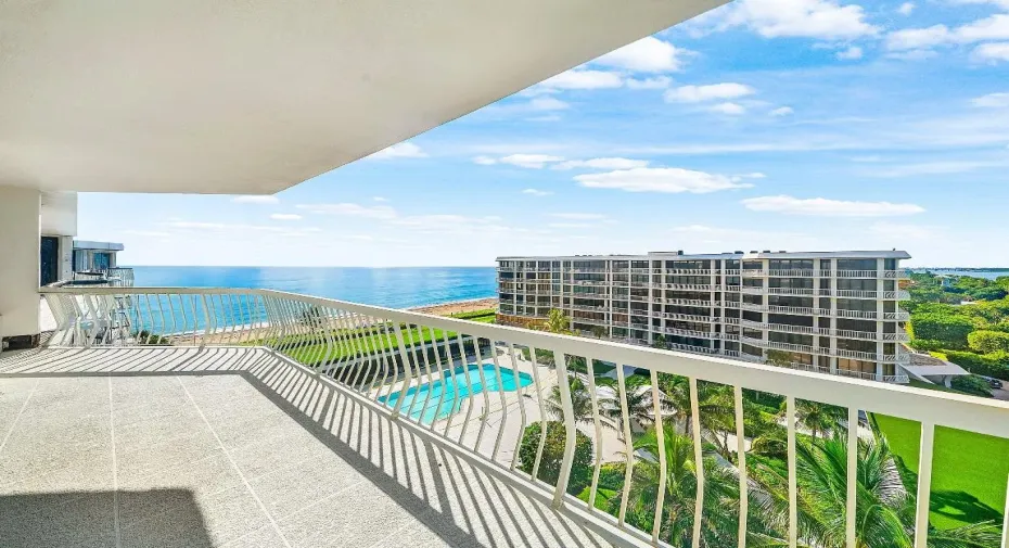 042-2100SouthOceanBoulevard-605N-PalmBea
