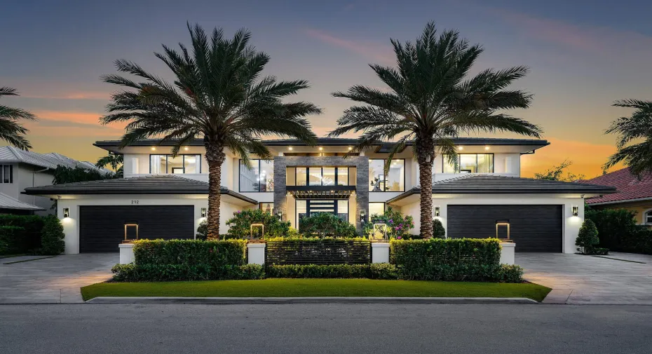 212_Alexander_Palm_Road_Dusk_01