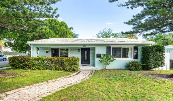 001-43945thStreet-WestPalmBeach-FL-33407
