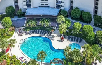 Envoy Pool3