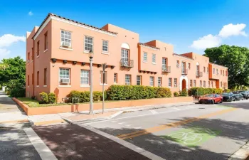 001-623ParkPlace-14-WestPalmBeach-FL-334