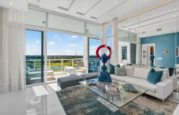 Akoya Penthouse B-904