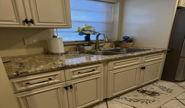 Bright Kitchen