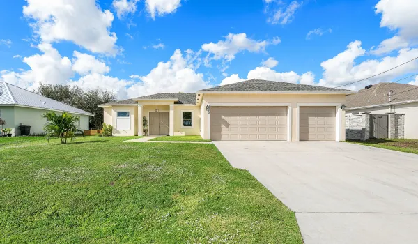 001-2366SouthwestBlaineTerrace-PortStLuc